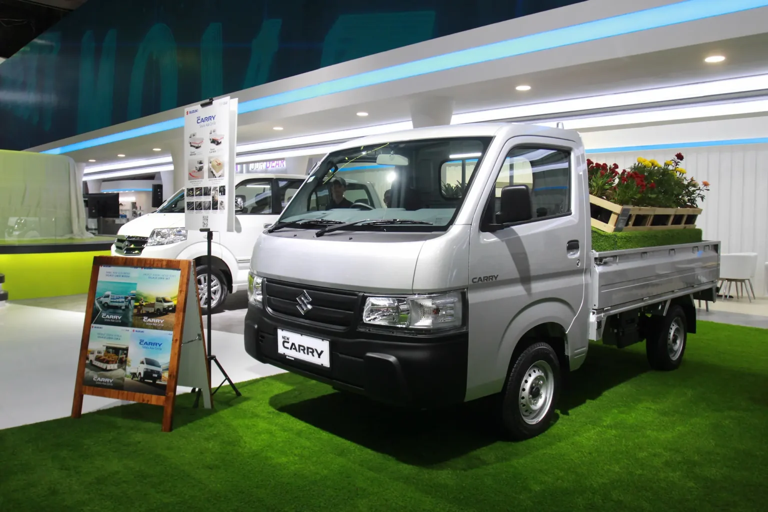 Suzuki new carry kuasai 55% pasar, jadi raja mobil niaga ringan di indonesia